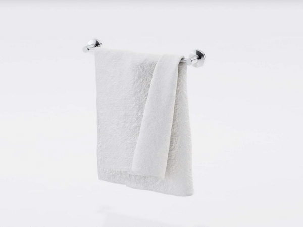 Håndklædestang med håndklæde