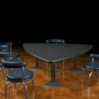 Triangel konferensbord med stolar