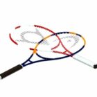 カーボン素材のテニスラケット