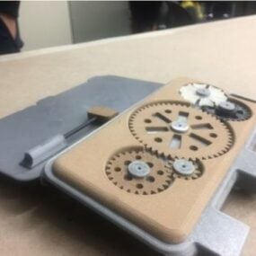 Printable Fidget Locking Phone Case 3d model