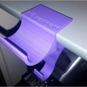 Tulostettava kuulokkeiden pöytäripustin 3D-malli