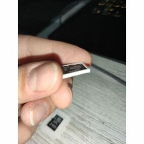 Lille Micro SD-kortholder Printbar 3d-model