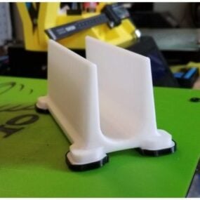 Modelo 3D de suporte vertical para laptop para impressão