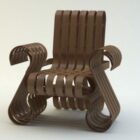 Chaise en bois courbée