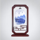 Chińska lampa stołowa z rzeźbioną ramą
