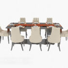 ヨーロッパの家族のダイニングテーブルの椅子