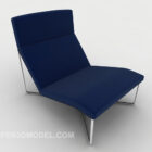 Proste niebieskie krzesło wypoczynkowe