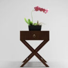 Meja Kayu Dengan Bunga Pot