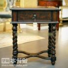 Antiker Nachttisch aus braunem Holz