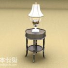 Antiker Nachttisch mit Lampe