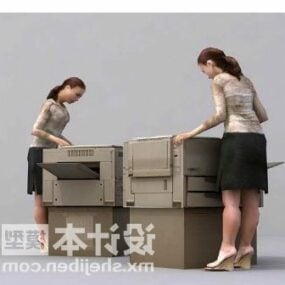 Жінка-секретар із 3d-моделлю копіювального апарату
