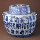 Jarrón de porcelana china antigua