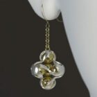 Boucles d'oreilles élégantes en or avec bijoux en perles