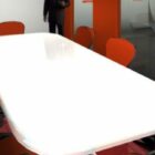 Table de réunion couleur blanche